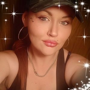 Meet your Posher, Kara